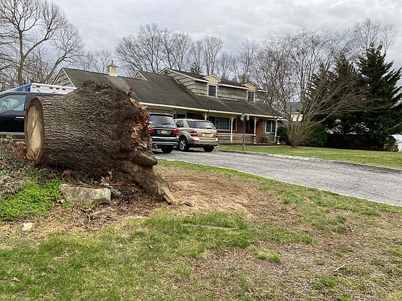 4th image of 31 Brooksite Dr