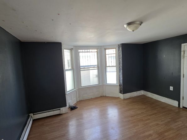 49 Lentz Ave #1A
