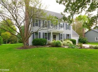 1243 Galway Ct, Geneva, IL 60134