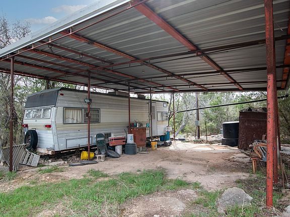 3rd image of 2005 Park Rd