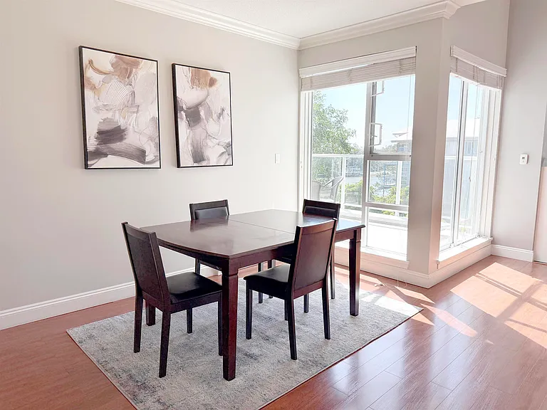 1990 E Kent Ave #403 — Photo 8