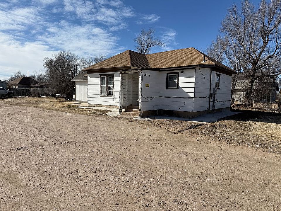 2nd image of 1607 W McArtor Rd