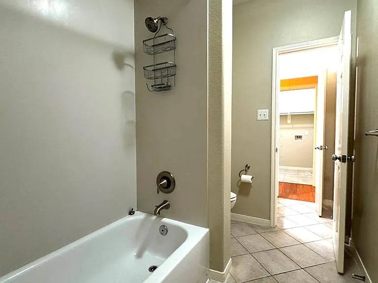 8923 Willow Wind Ln — Photo 30