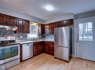 34 Golden Rd, Mystic, CT 06355