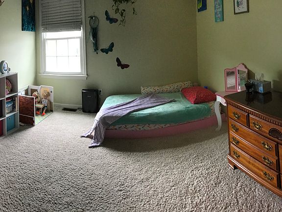 2nd Bedroom
