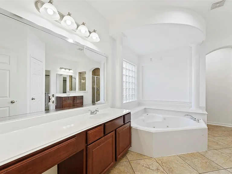 26422 Creston Woods Dr — Photo 20