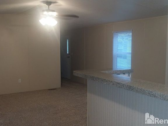 3rd image of 181 Lucy Ln