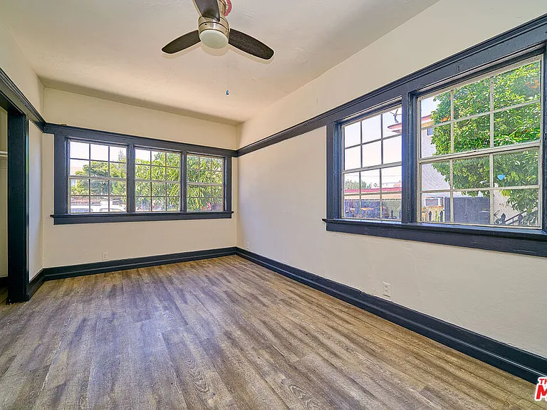 1347 Valencia St #A — Photo 9