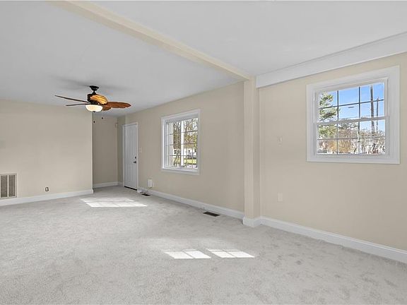 4th image of 7723 Ruthven Rd