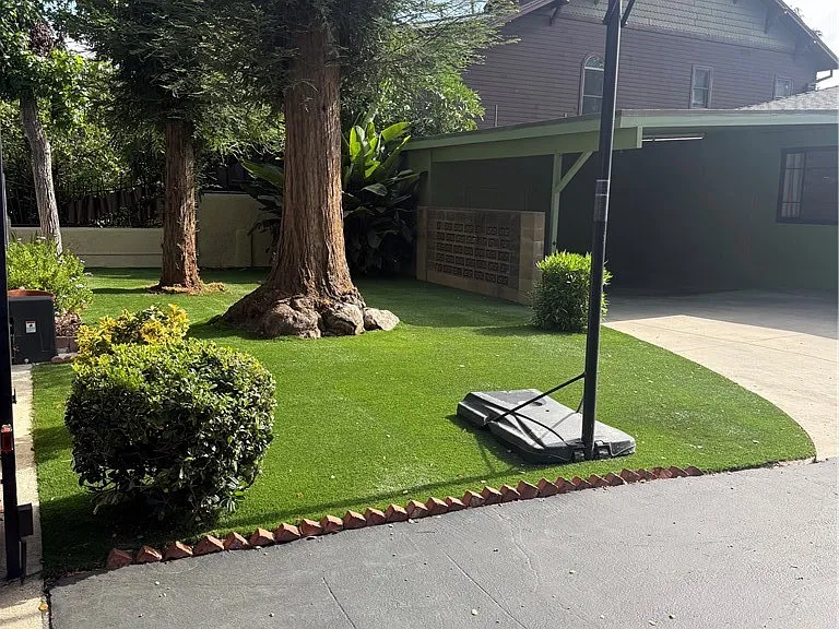 4450 Matilija Ave — Photo 2