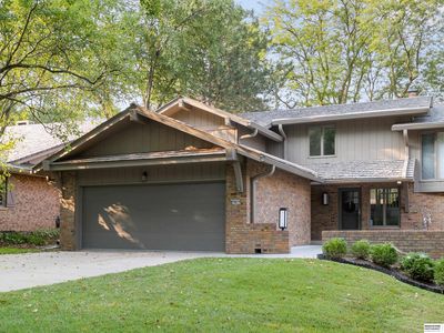 10017 Harney Pkwy S, Omaha, NE, 68114