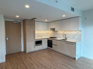 2135 Springer Ave #403, Burnaby, BC V5B3N1