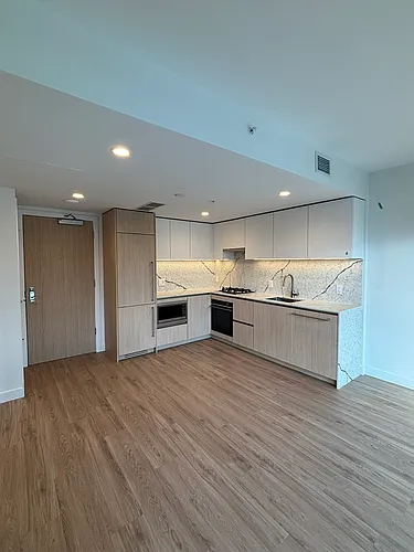 2135 Springer Ave #403 Photo 1