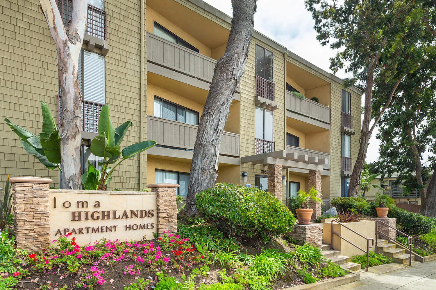 Elan Loma Highlands — Photo 1