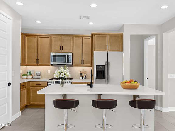 3rd image of 18108 W HIDDENVIEW Drive