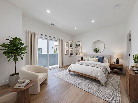 4th image of 11311 Collins St #11313-1