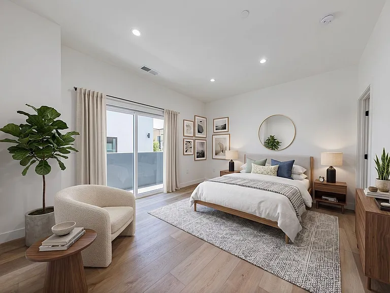 11311 Collins St — Photo 43