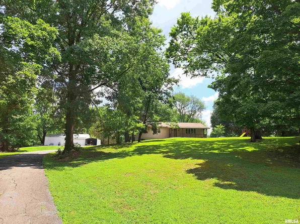 800 Jennie Ct, Carterville, IL 62918