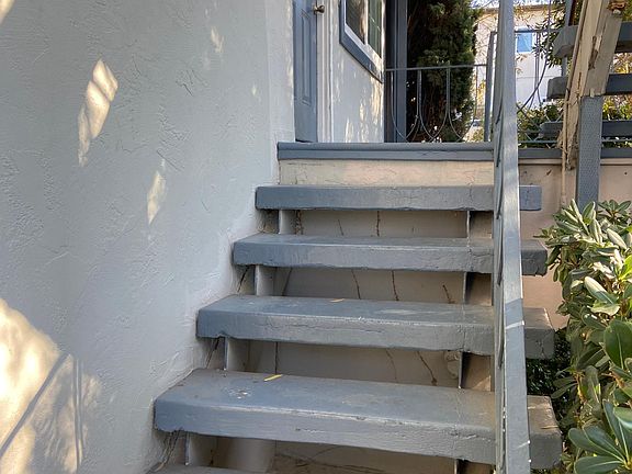4th image of 1004 W Spruce St #1004