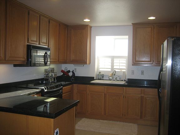 2nd image of 25834 Pennsylvania Ave Unit 1