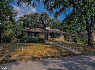 12 Kellington Dr, Pasadena, MD 21122