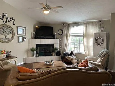 5811 SW 86th Dr — Photo 3