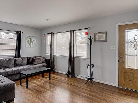 4th image of 1419 Cliffwood Dr