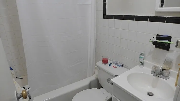 Rented by New York Quality Living Downtown | media 36