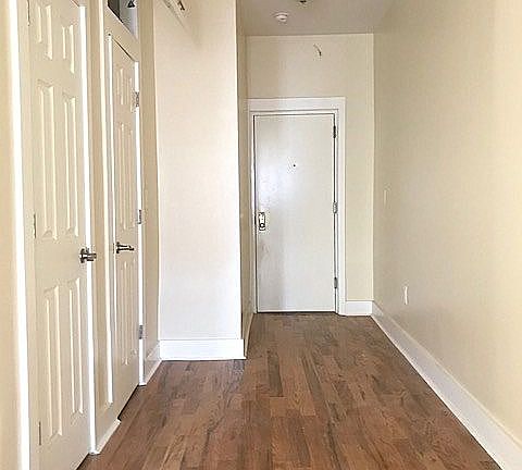 5th image of 49 Clarkson Ave APT 1L