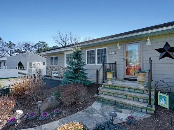 457 Driscol Dr, Brick, NJ 08724