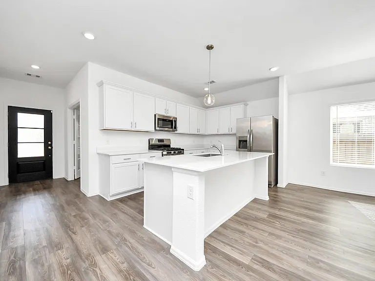 26631 Castiel Dr — Photo 7
