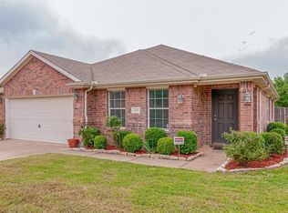 3529 Lake Hill Ln E, Hurst, TX 76053