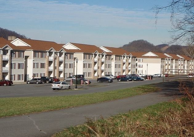 2nd image of 5101 University Commons Dr