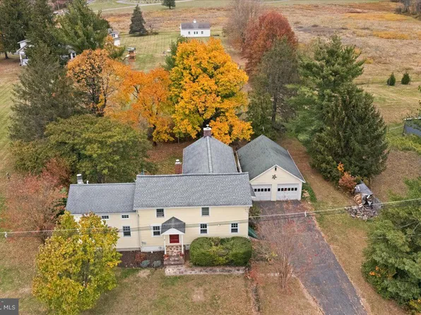 209 Woodsville Rd, Lambertville, NJ 08530