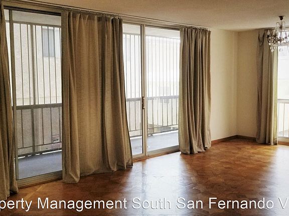 5th image of 7260 Hillside Ave Unit 402