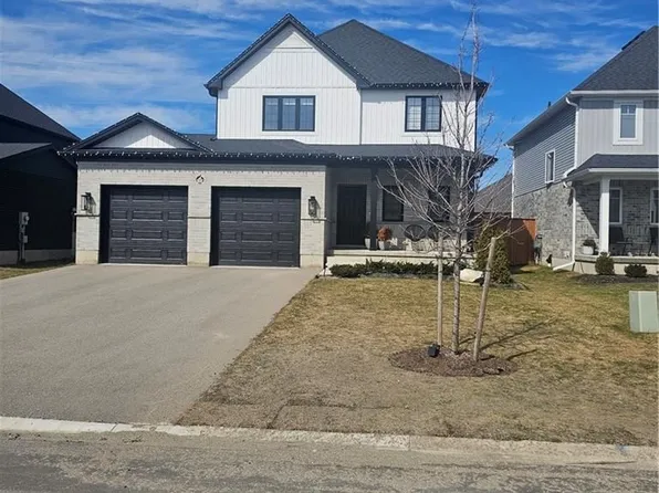 35 Fred Krug Ave, East Zorra Tavistock, ON N0B 2R0