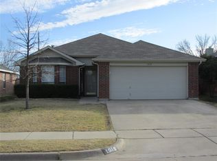 1919 Highvalley Trl, Grand Prairie, TX 75052