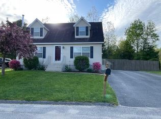 7 Darcy Dr, Lewiston, ME 04240