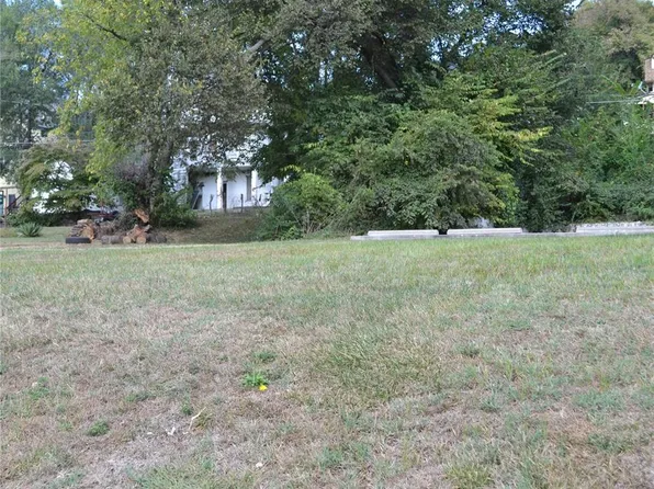 1008 Center St, Hannibal, MO 63401