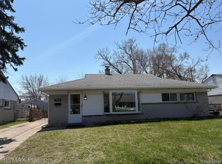 914 E Kalama Ave, Madison Heights, MI 48071