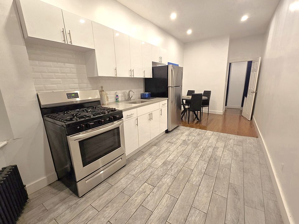 1st image of 23-45 31st Ave #2R