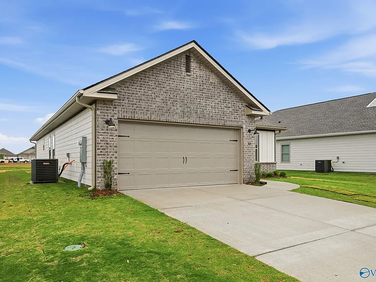 304 Allene Way — Photo 31