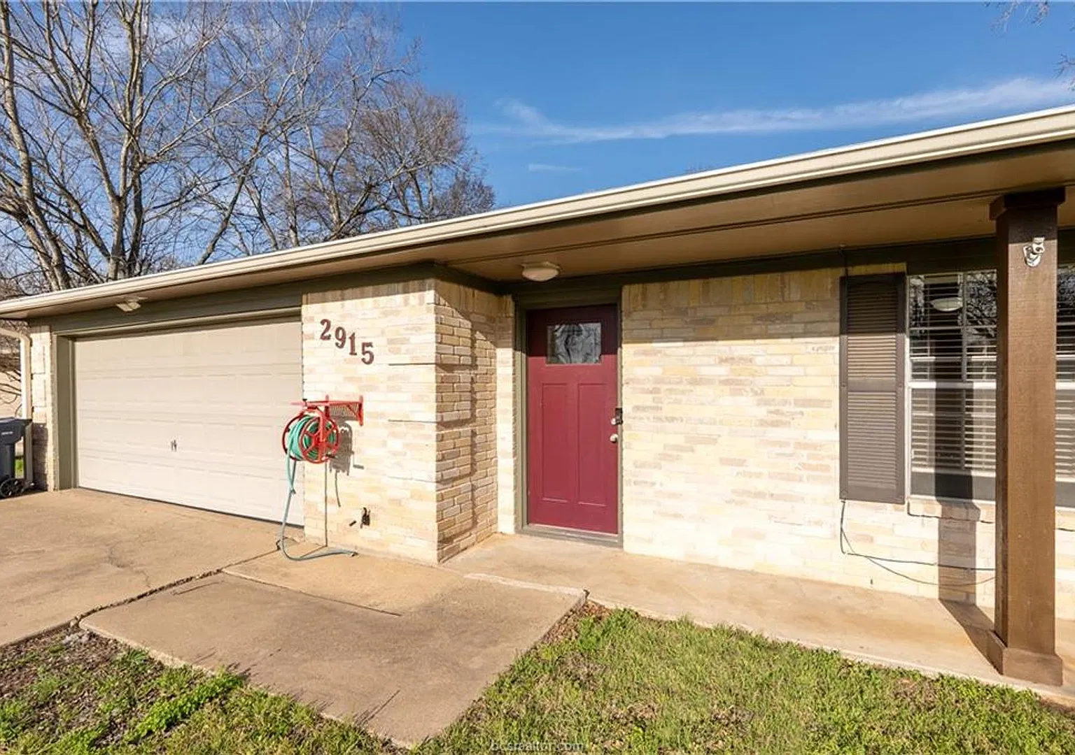 2915 Jennifer Drive — Photo 3