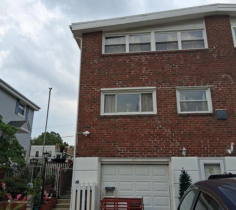 1st image of 145 Crum Creek Dr