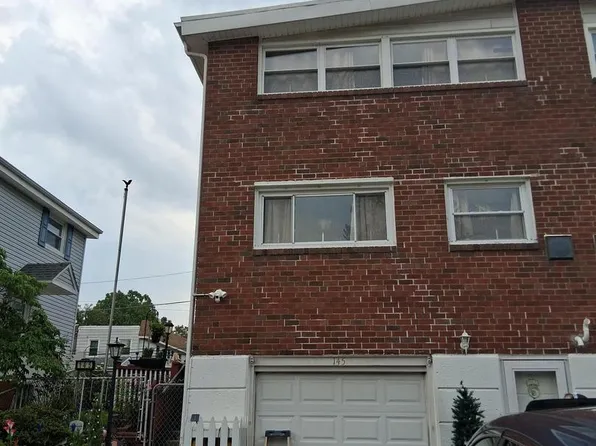 145 Crum Creek Dr, Woodlyn, PA 19094