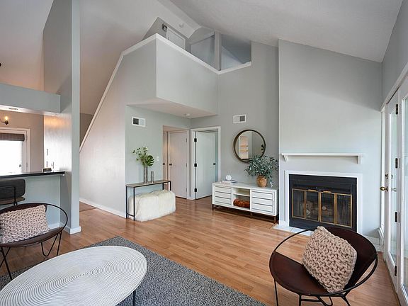 5th image of 615 E 7th Ave APT D