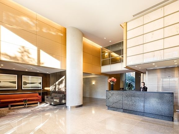 4th image of 20 River Ter APT 20B