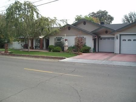 1st image of 1725 Leoni Dr