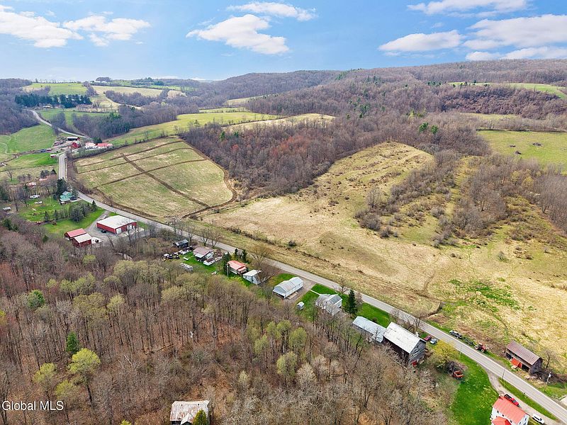 2nd image of 3260 County Road 31