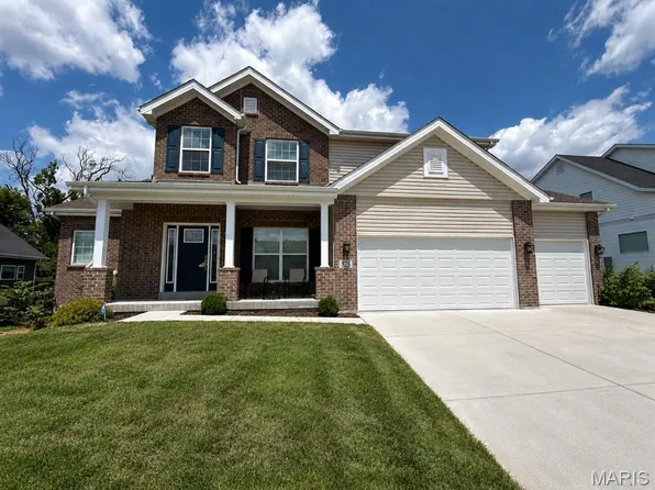 823 Silver Buck Ln, Chesterfield, MO 63005